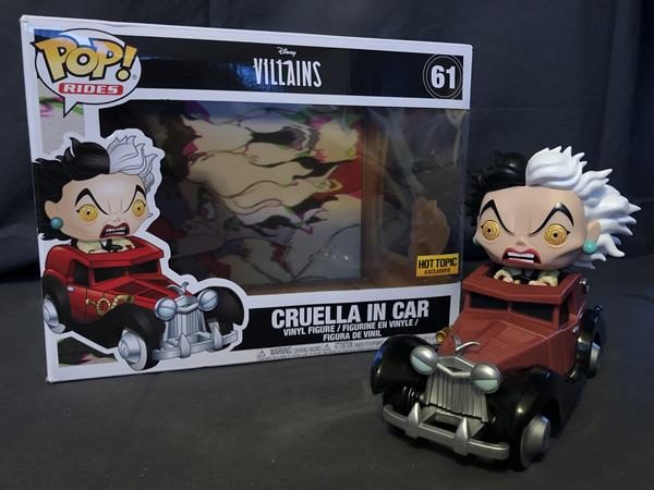 funko cruella in car