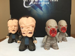 The X-Files Mutato & Tooms Titans Vinyl Mini Figure Set 